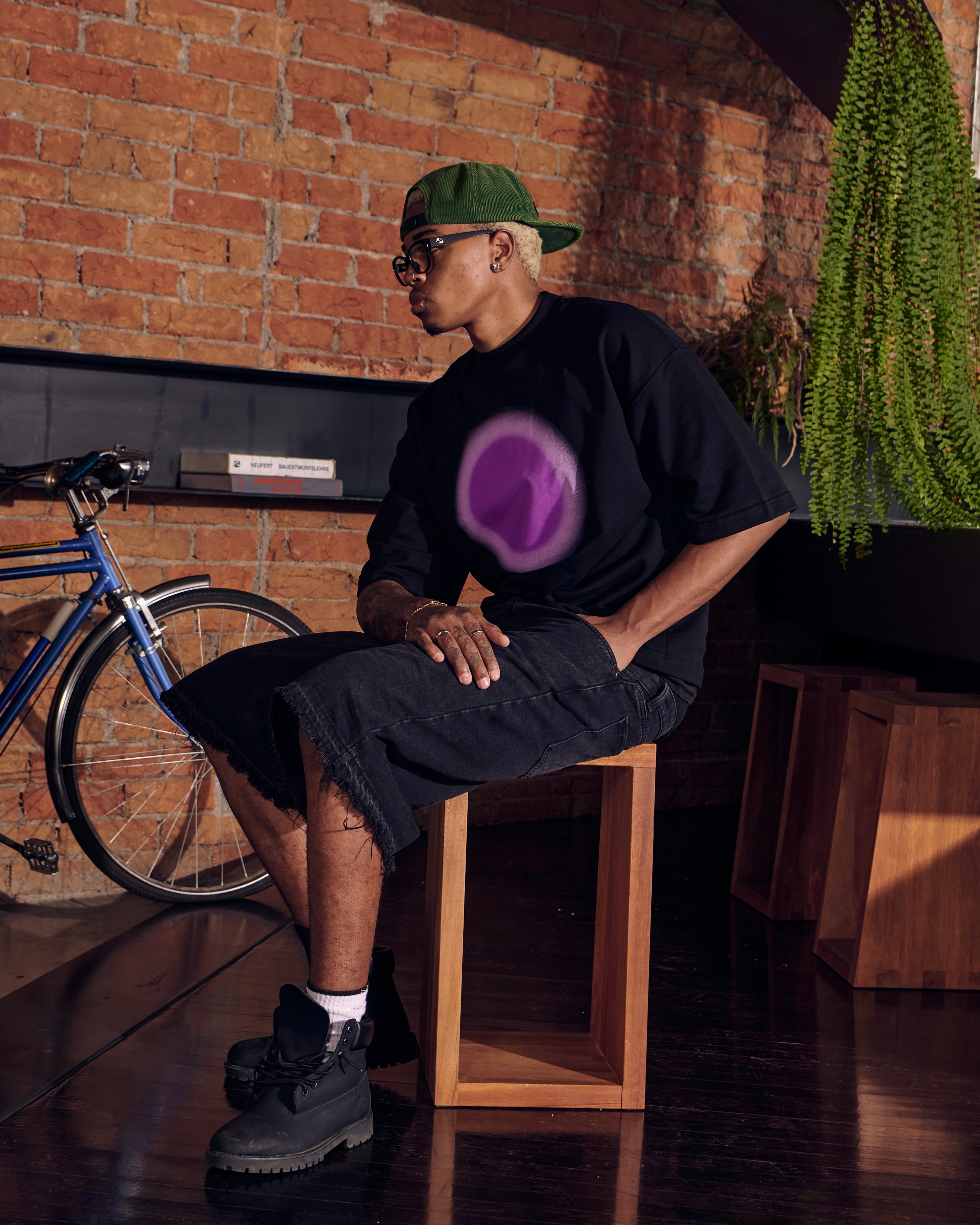 AMETHYST AURA BOXY TEE